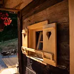 Holiday home Glamping Paradise Skatlar
