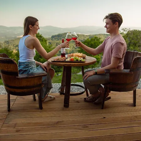 Glamping Paradise Skatlar Tatil Evi Otočec