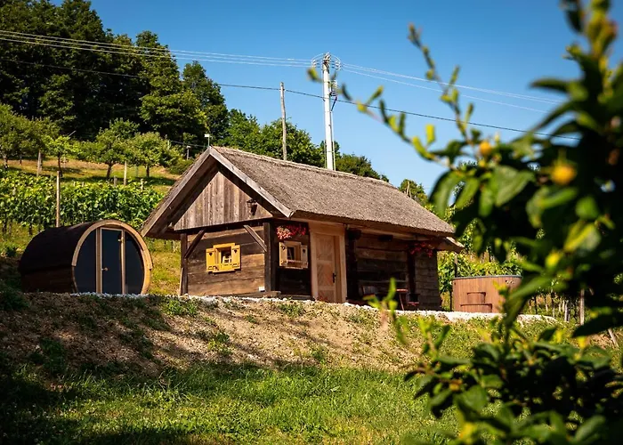 Glamping Paradise Skatlar Casa vacanze *