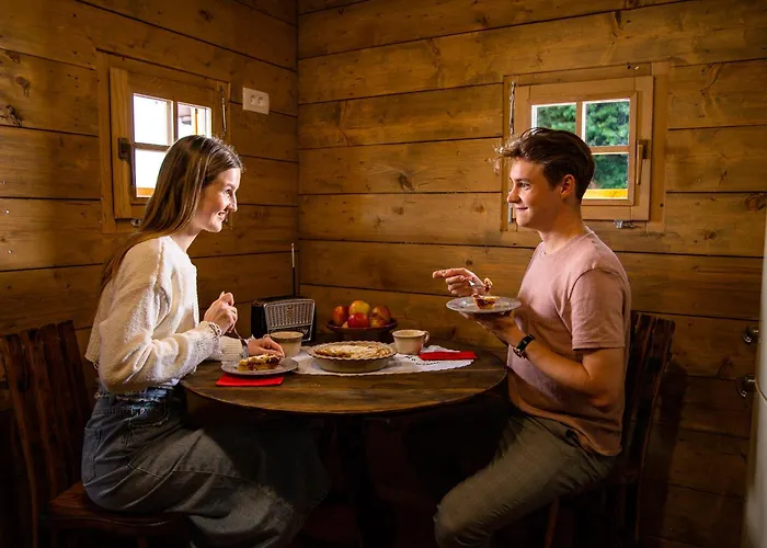 Glamping Paradise Skatlar Otočec