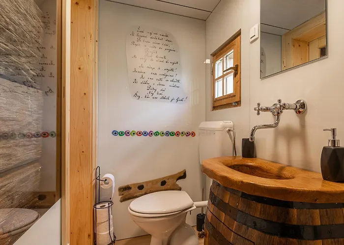 Casa vacanze Glamping Paradise Skatlar Otočec