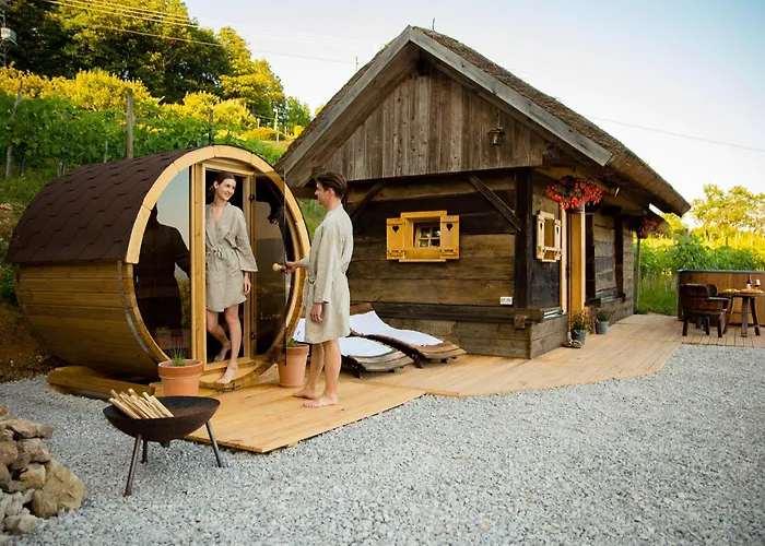 Glamping Paradise Skatlar